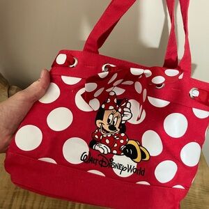 Disney handbag for child nice condition  perfect for that Disney cruise